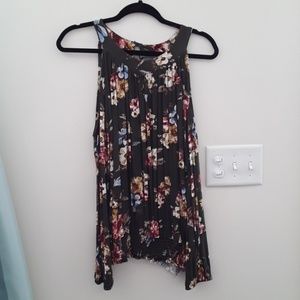 Boutique Cold Shoulder Long Sleeve